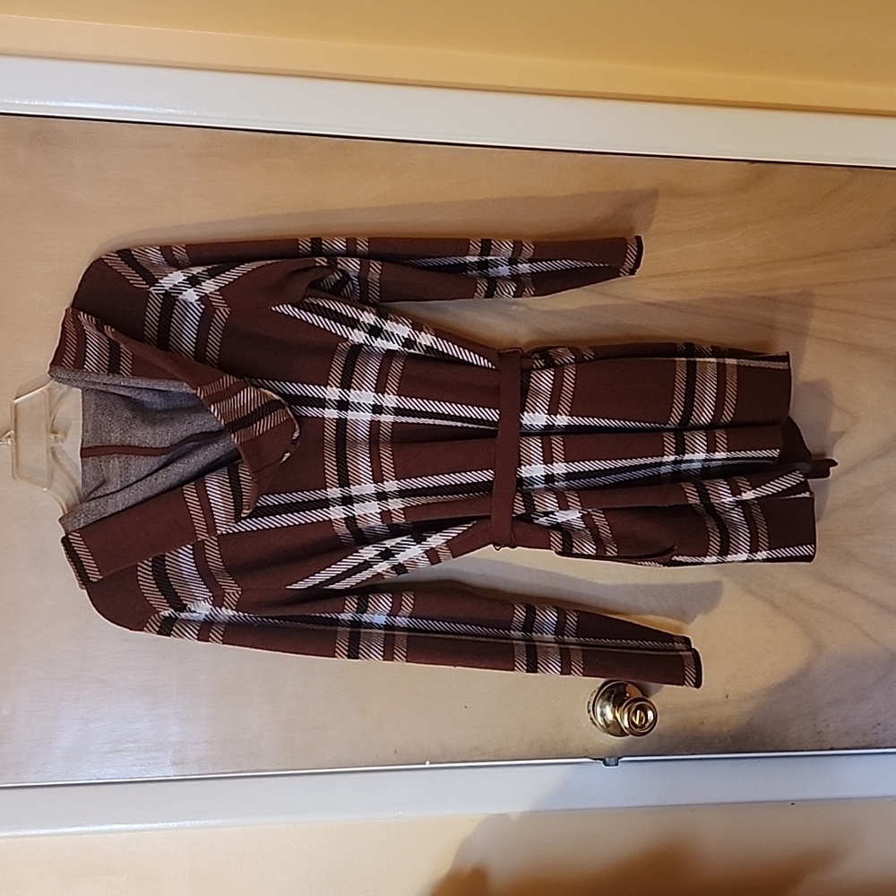 Tahari cardigan,jacket size M - Picture 2 of 3